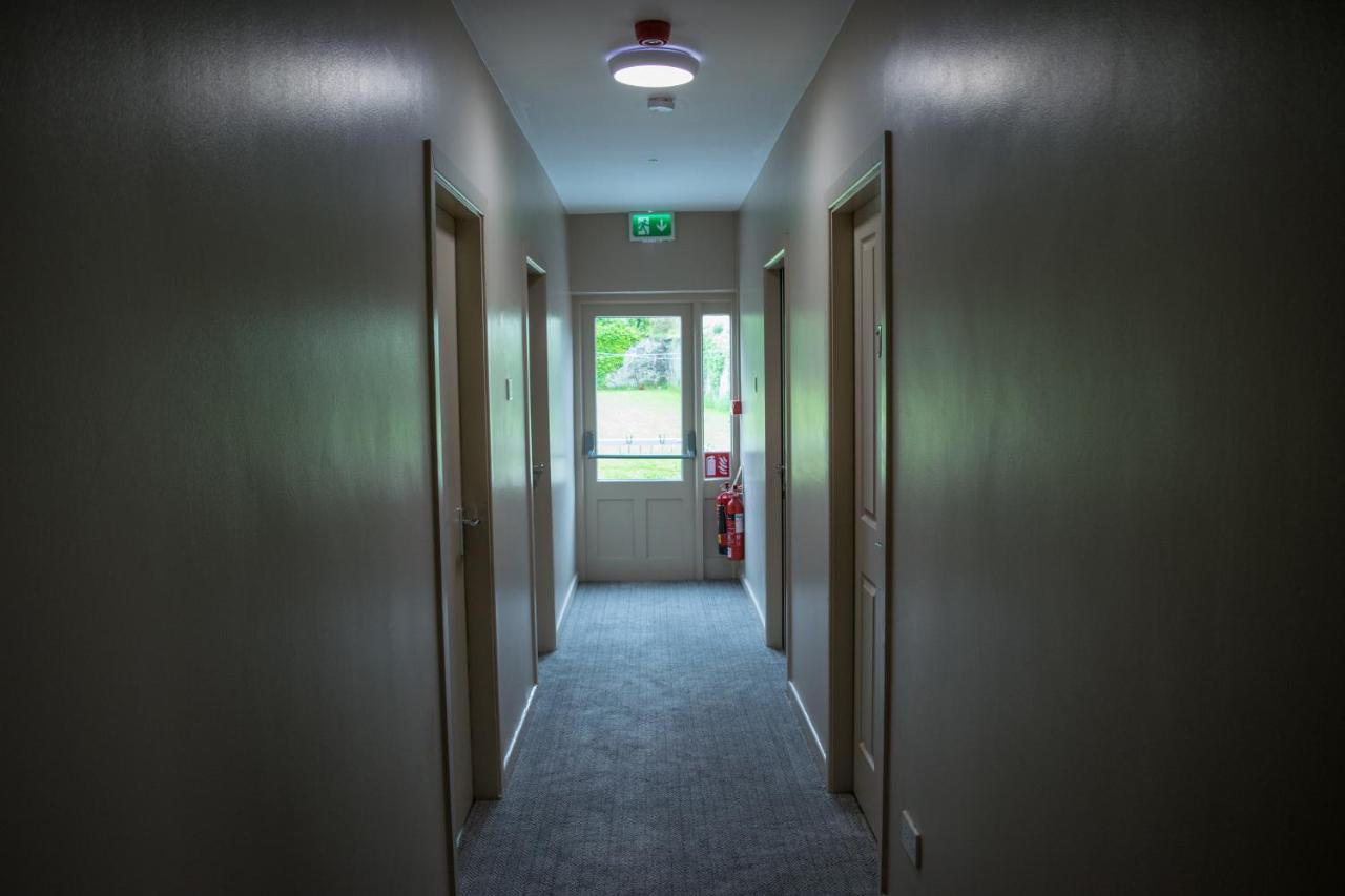 Topper'S Rooms Guest Accommodation Carrick-on-Shannon Exterior photo
