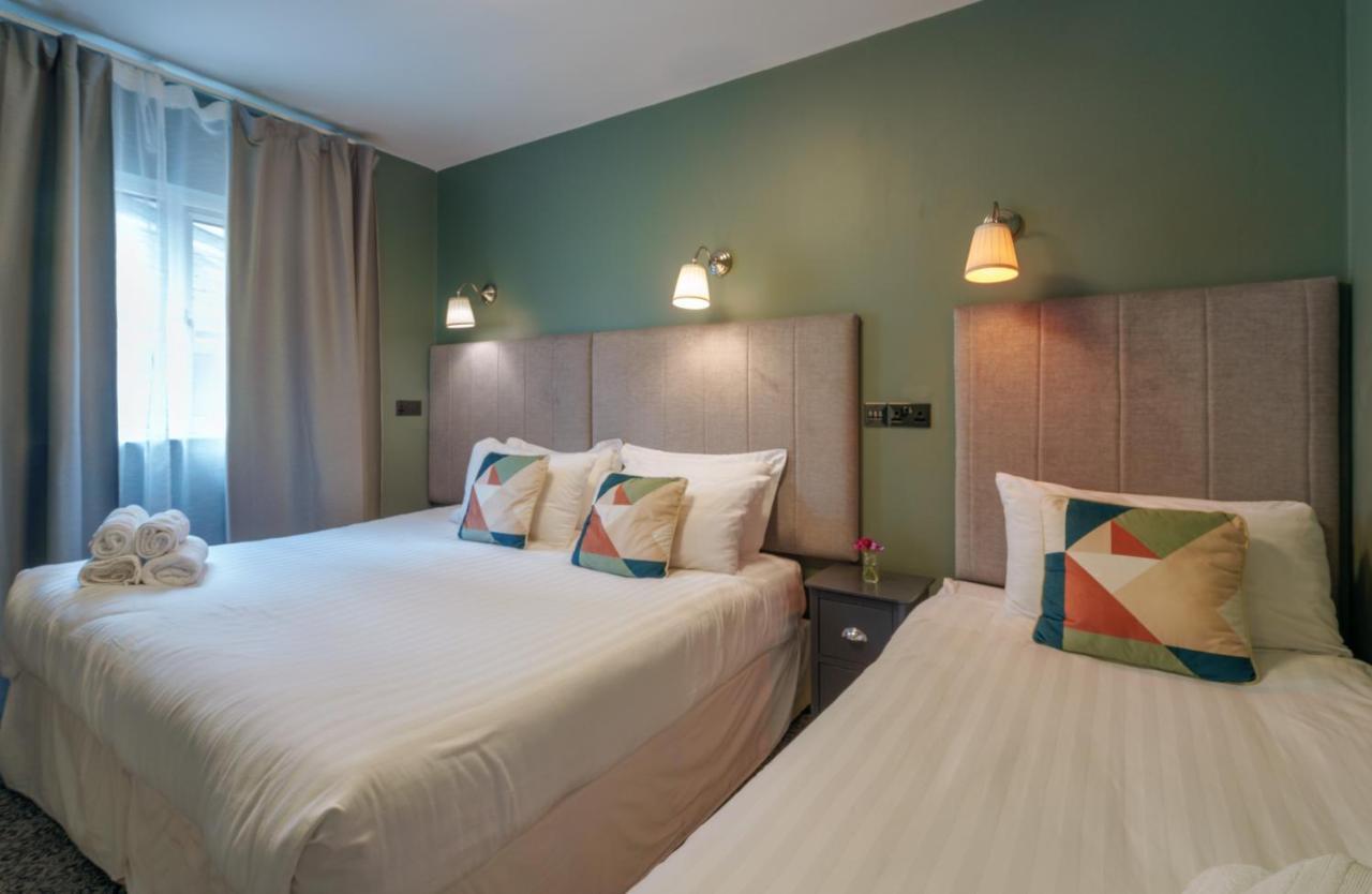 Topper'S Rooms Guest Accommodation Carrick-on-Shannon Exterior photo